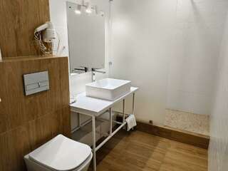 Гостиница Эврика Йошкар-Ола Номер люкс улучшенный-6