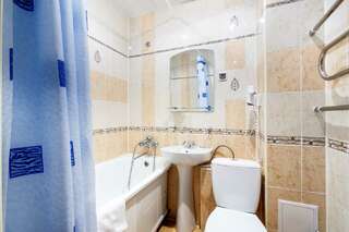 Гостиница Эврика Йошкар-Ола 2-местный номер стандарт с 2 односпальными кроватями-5