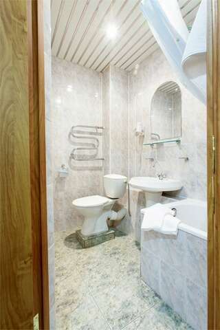 Гостиница Эврика Йошкар-Ола Люкс 3-х комнатный-6